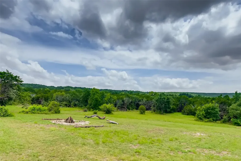 22303 Honeycomb Lane Leander TX 78641