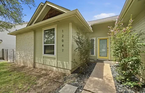 12047 Lincolnshire Drive Austin TX 78758