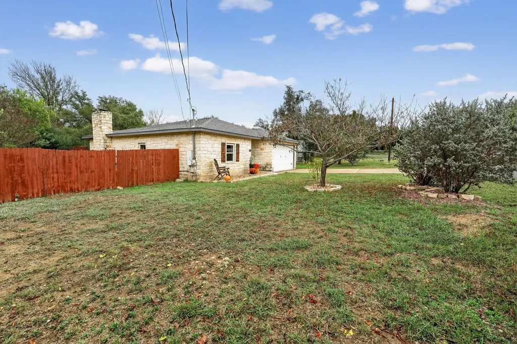 14906 Foy Drive Lakeway TX 78734