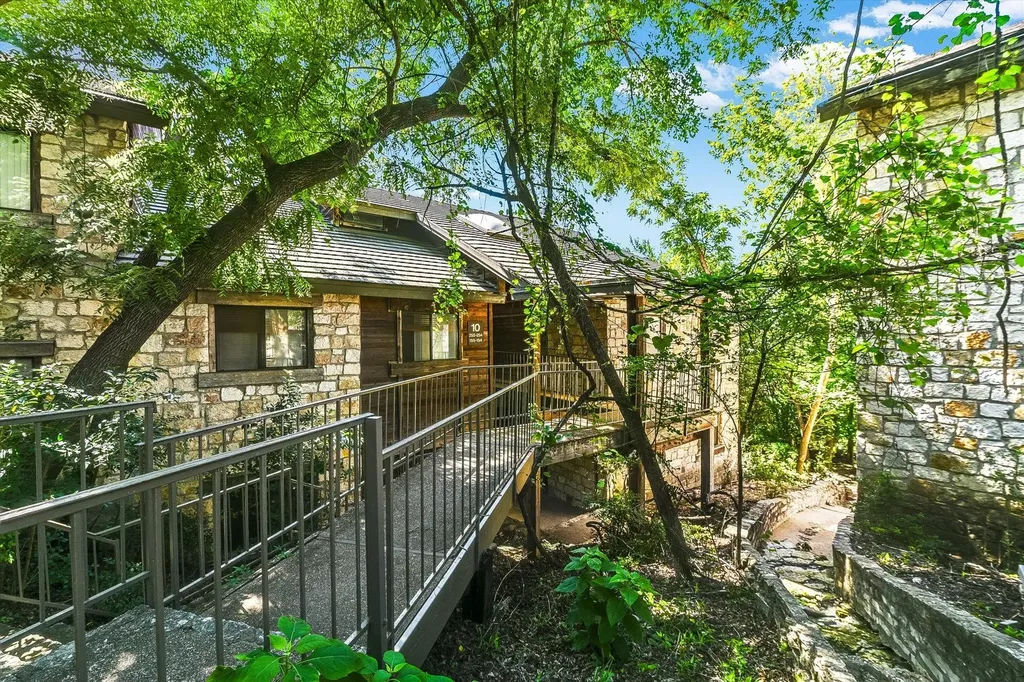 8200 Neely Drive Austin TX 78759