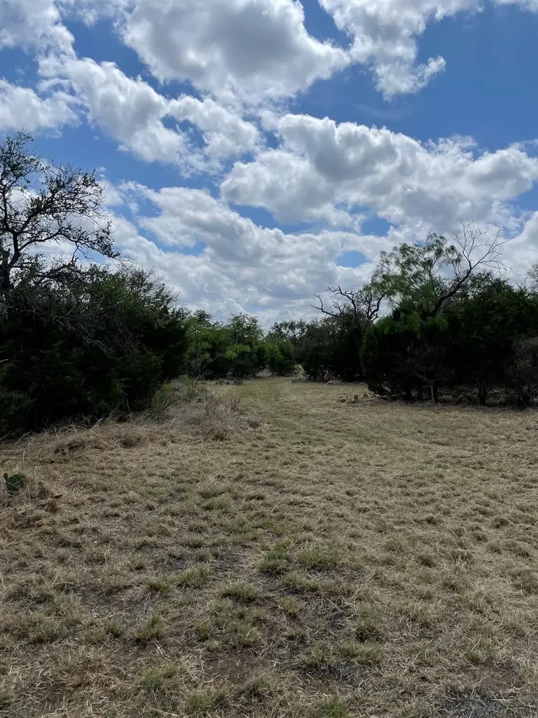 302 Vista View Trail Spicewood TX 78669