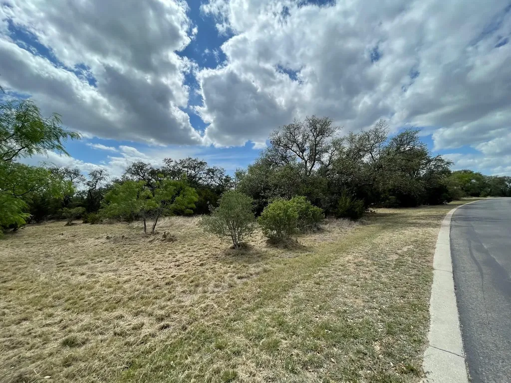 302 Vista View Trail Spicewood TX 78669