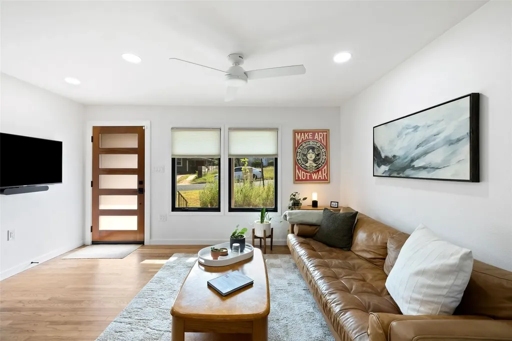 1803 Perez Street Austin TX 78721