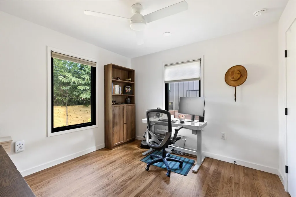 1803 Perez Street Austin TX 78721