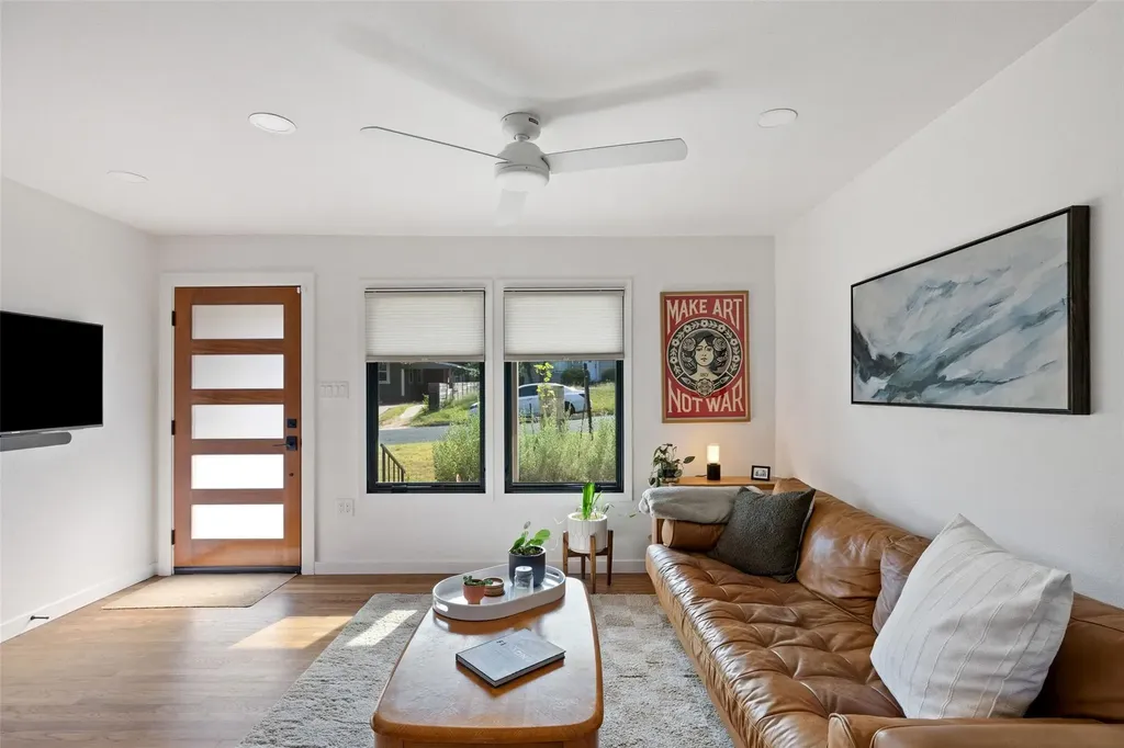 1803 Perez Street Austin TX 78721