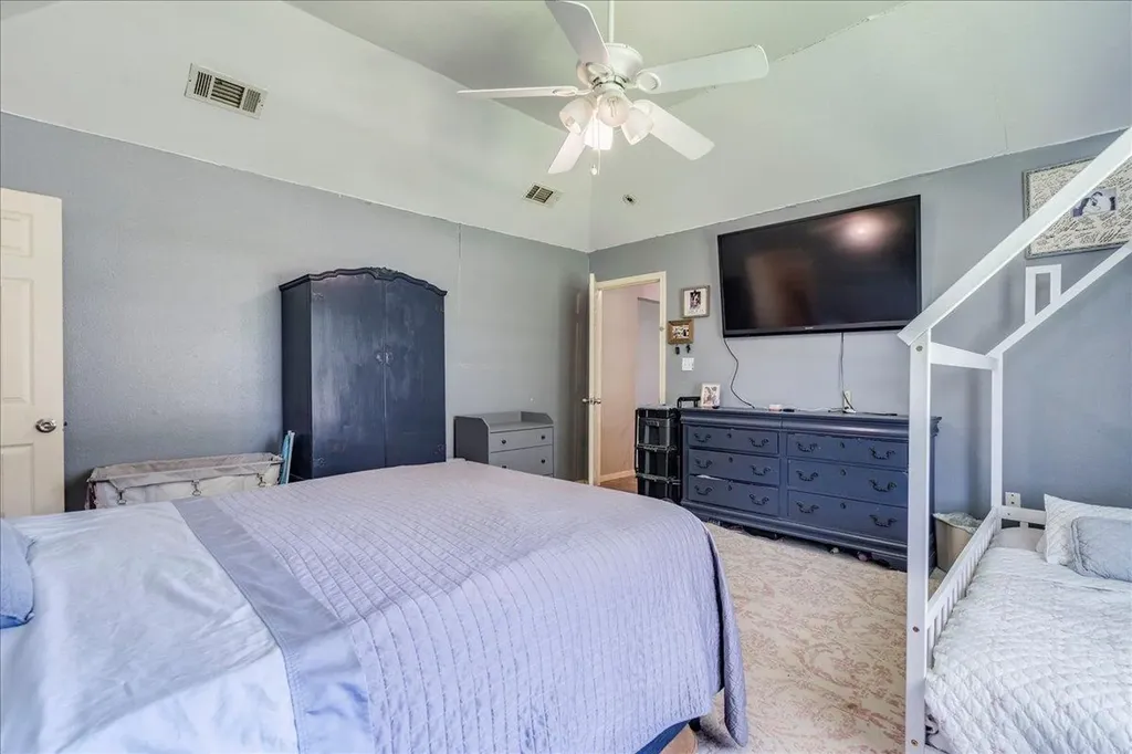 123 Crossroads Drive Dale TX 78616