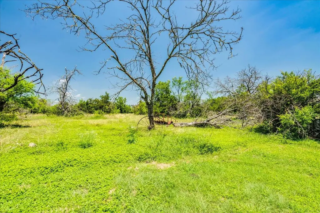 123 Crossroads Drive Dale TX 78616