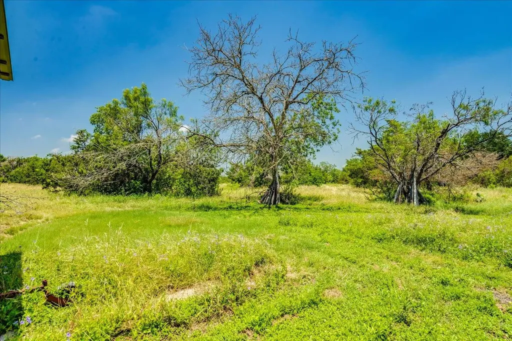 123 Crossroads Drive Dale TX 78616