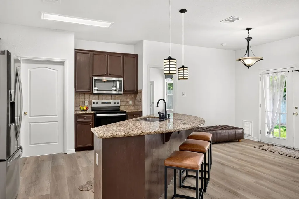 1612 Zunker Cove Round Rock TX 78665
