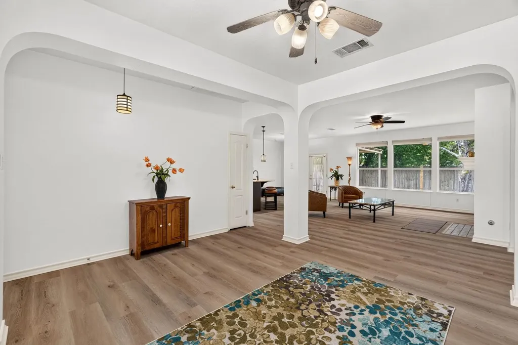 1612 Zunker Cove Round Rock TX 78665