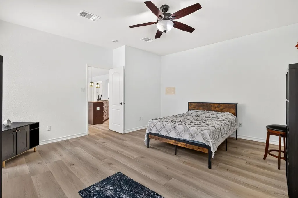 1612 Zunker Cove Round Rock TX 78665