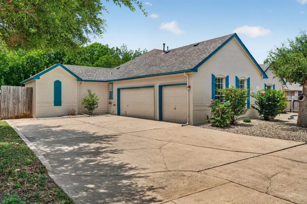 1612 Zunker Cove Round Rock TX 78665
