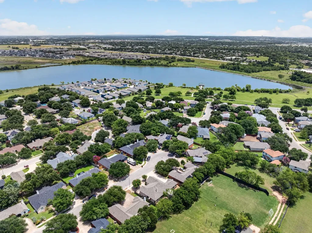 1612 Zunker Cove Round Rock TX 78665
