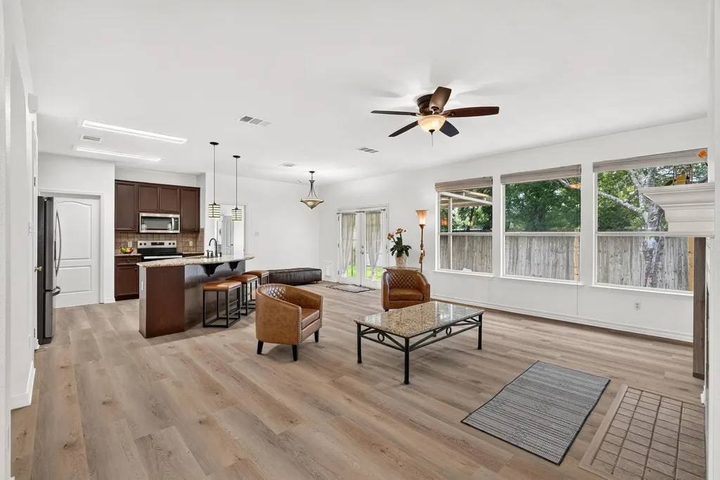 1612 Zunker Cove Round Rock TX 78665