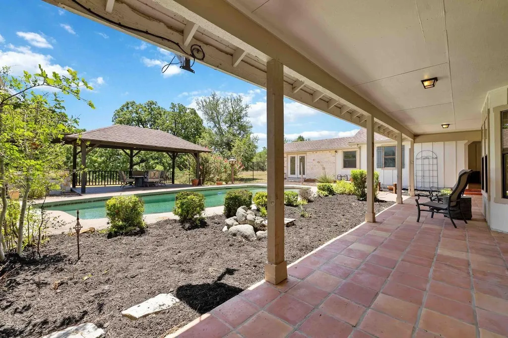 116 Fawn Glen W Georgetown TX 78628