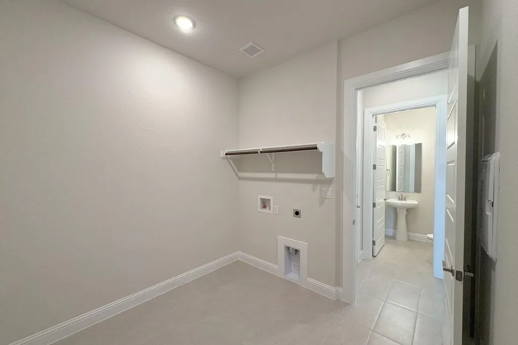 1628 Pueblo Pass Leander TX 78641