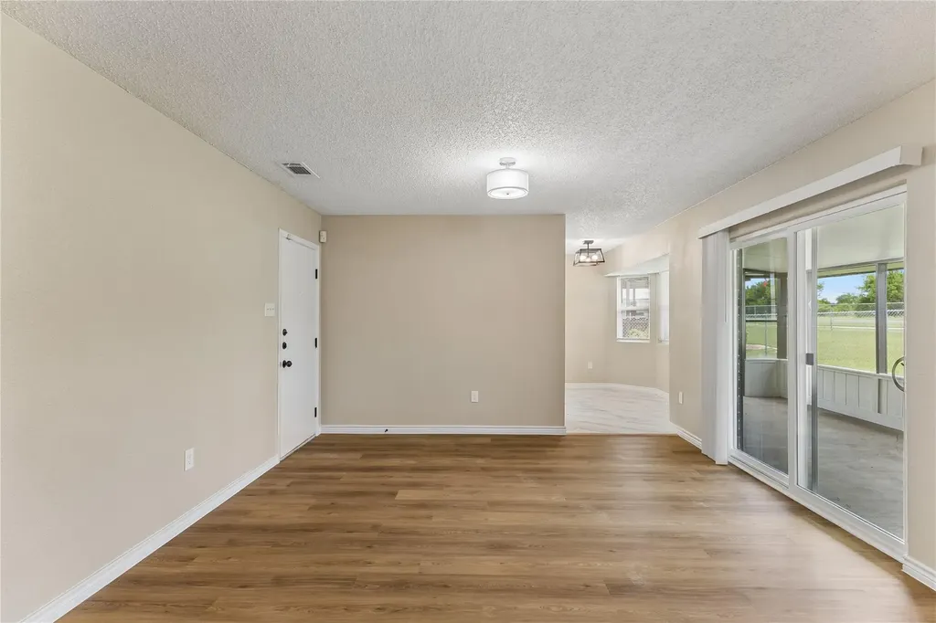5905 Dan Drive Killeen TX 76543