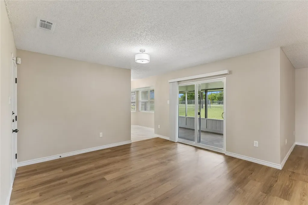 5905 Dan Drive Killeen TX 76543
