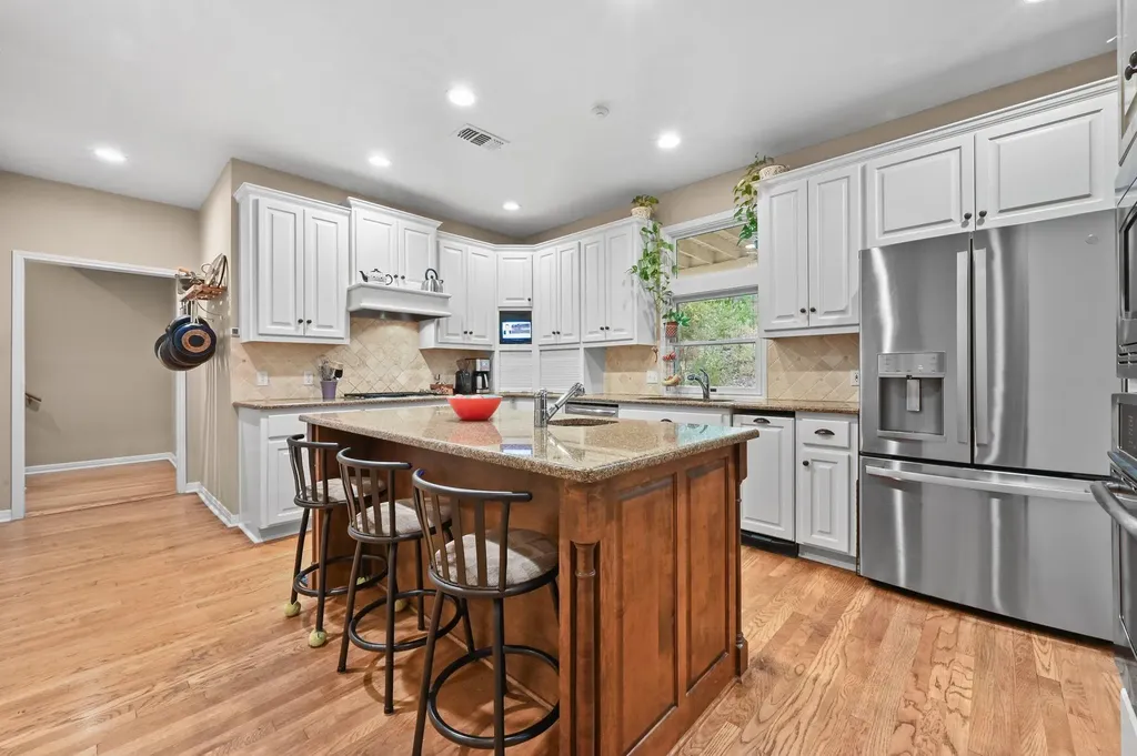 2 Rock Way Cove Austin TX 78746