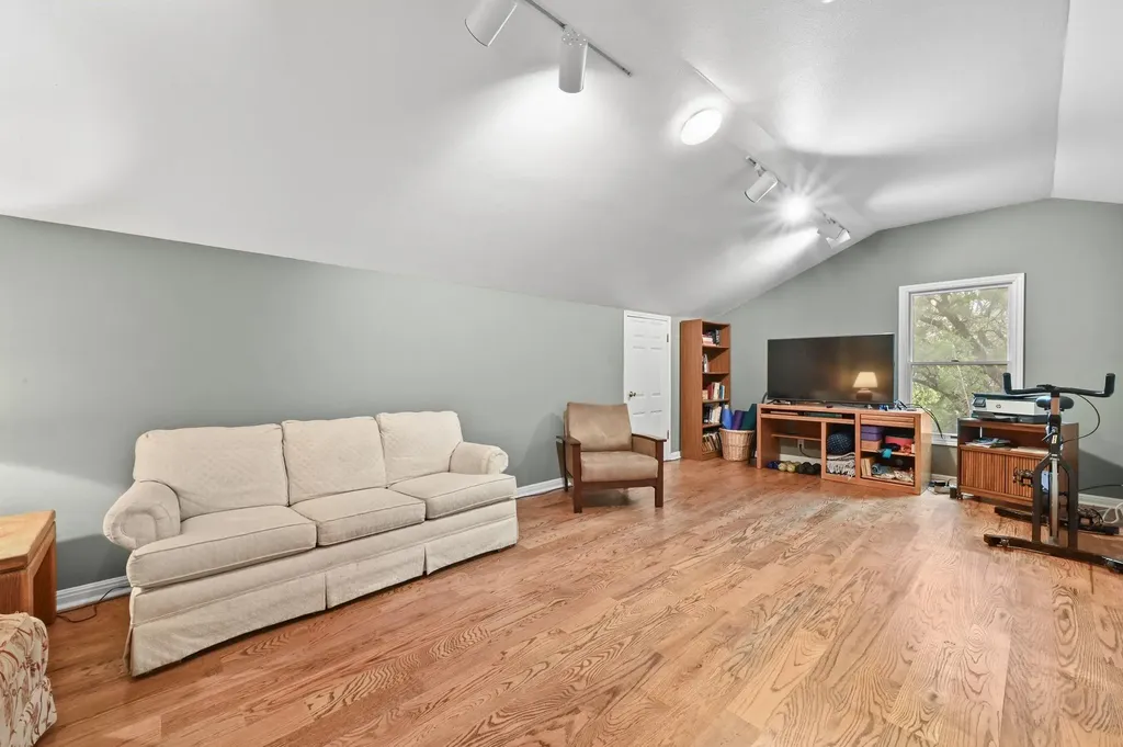 2 Rock Way Cove Austin TX 78746