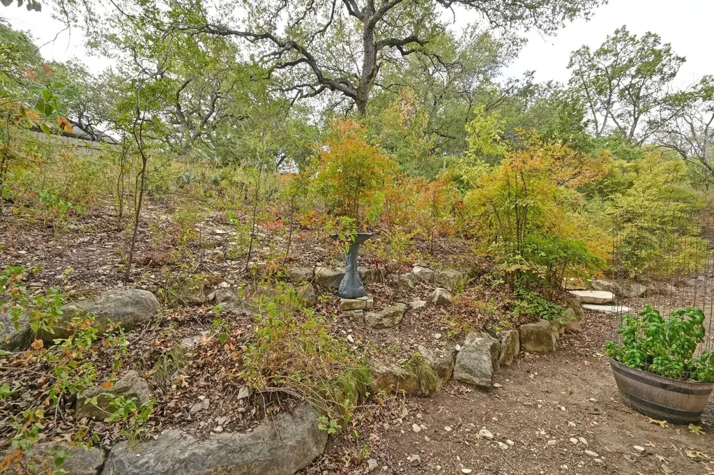 2 Rock Way Cove Austin TX 78746