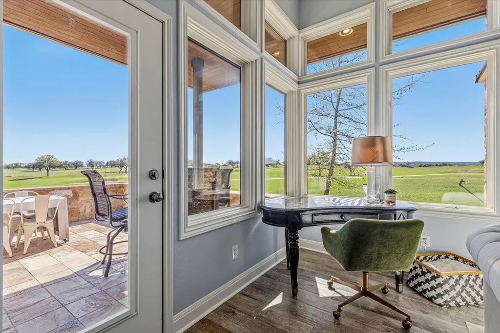 2001 Kahala Sunset Drive Spicewood TX 78669