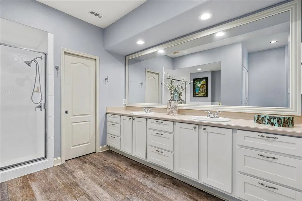 2001 Kahala Sunset Drive Spicewood TX 78669