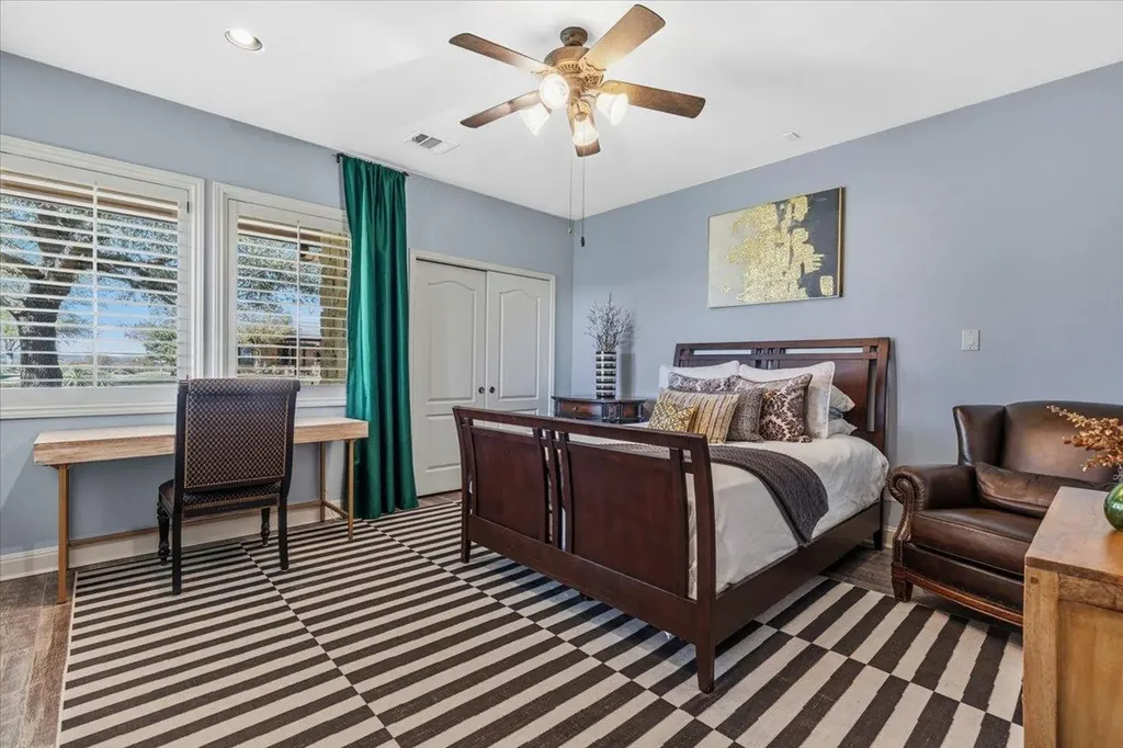 2001 Kahala Sunset Drive Spicewood TX 78669