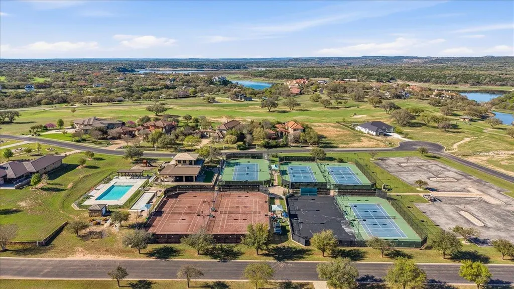 2001 Kahala Sunset Drive Spicewood TX 78669
