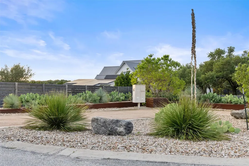 31860 Mirela Ann Road Dripping Springs TX 78620