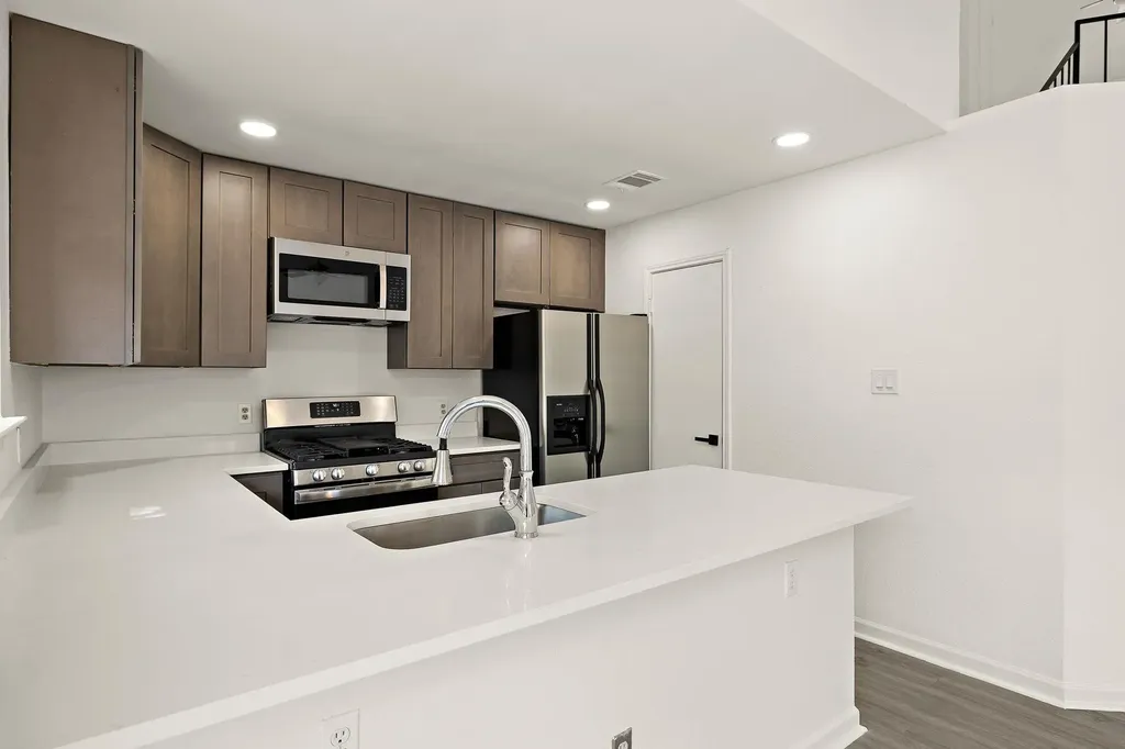 12009 Sky West Drive Austin TX 78758