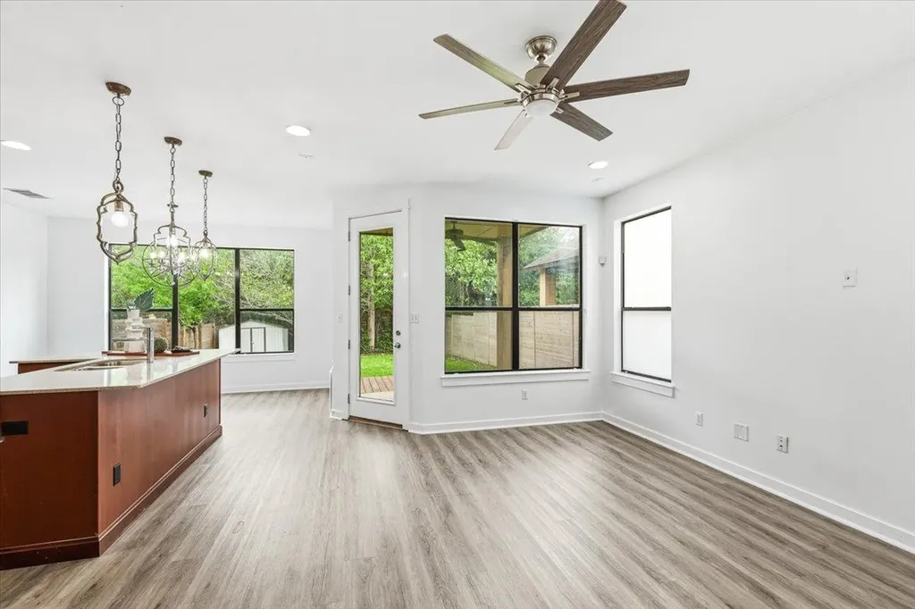 2815 Corbin Lane Austin TX 78704