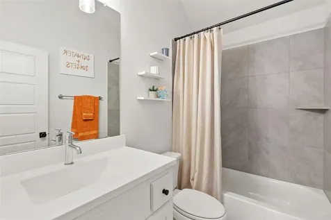 2412 Skywalk Lane Spicewood TX 78669