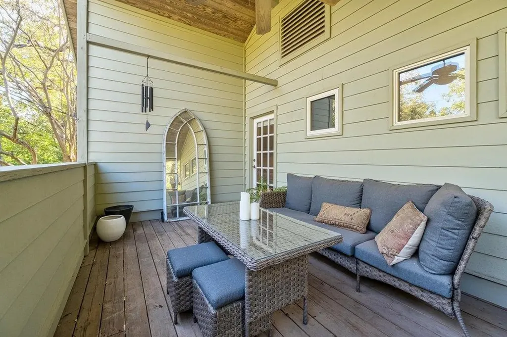 3514 Bridle Path Austin TX 78703