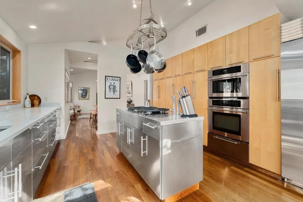 3514 Bridle Path Austin TX 78703