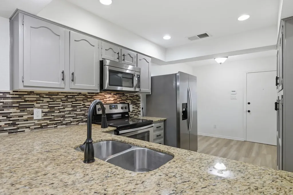 8110 Baywood Drive Austin TX 78759