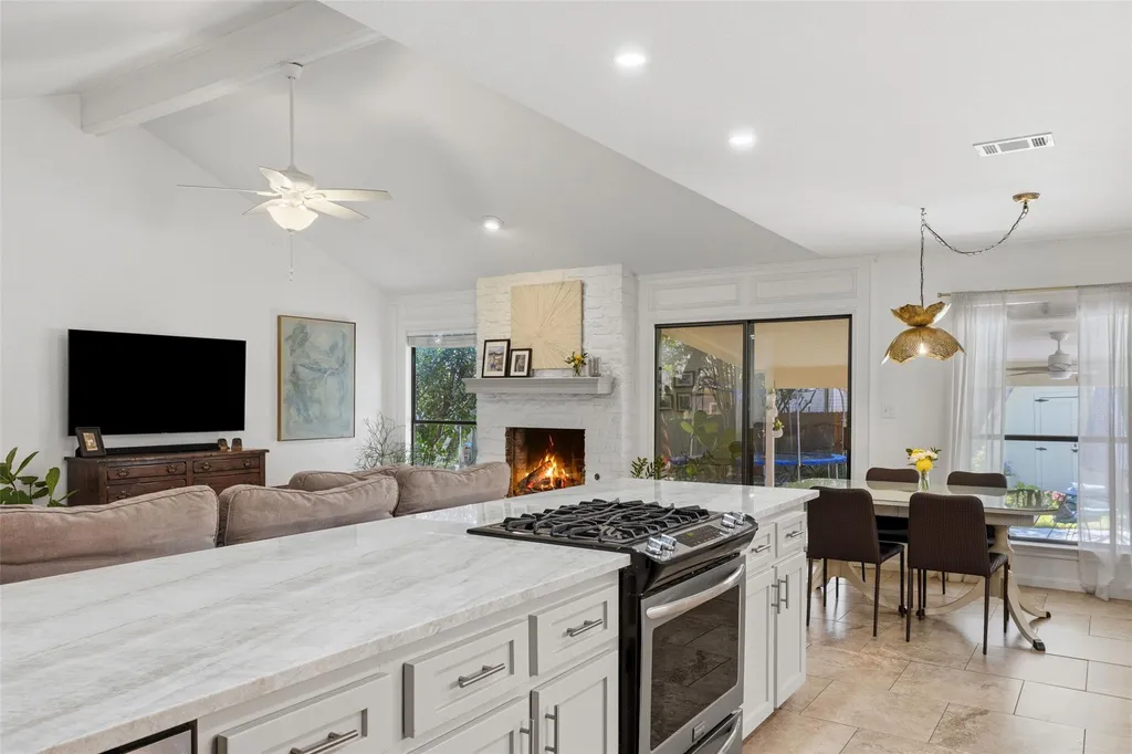11905 Misty Brook Drive Austin TX 78727