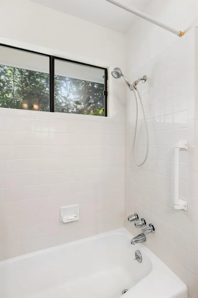 11905 Misty Brook Drive Austin TX 78727