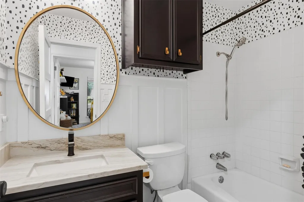 11905 Misty Brook Drive Austin TX 78727