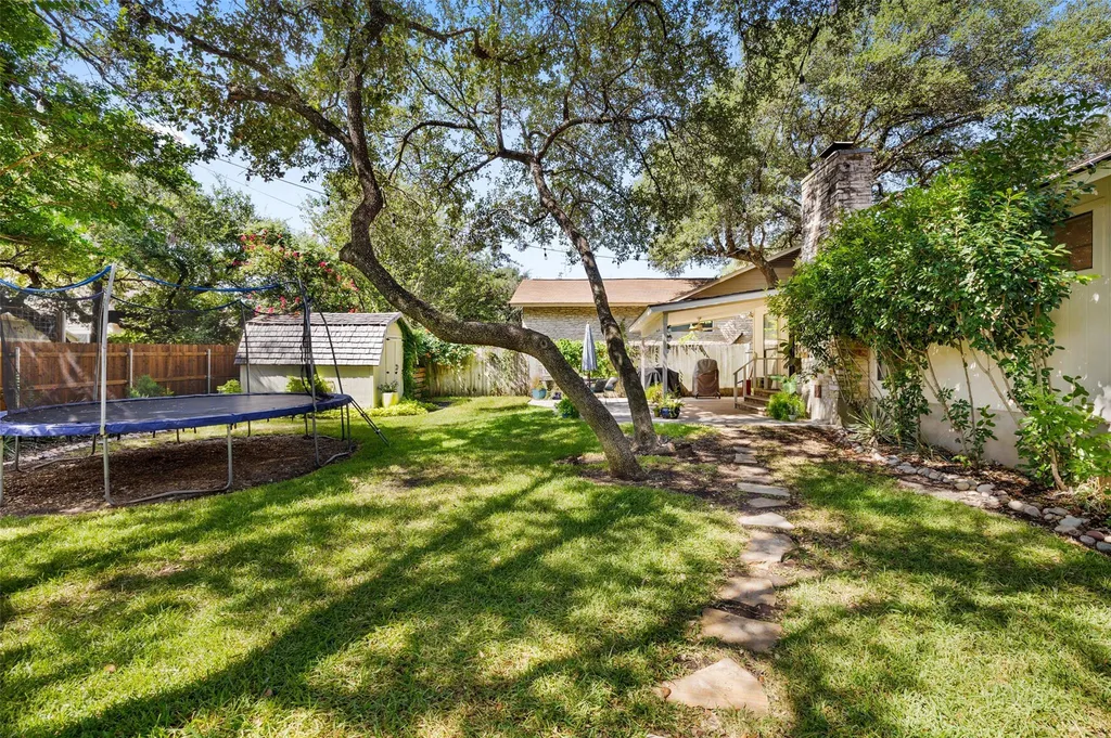 11905 Misty Brook Drive Austin TX 78727