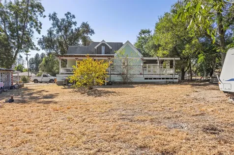 606 W Bell Avenue Rockdale TX 76567