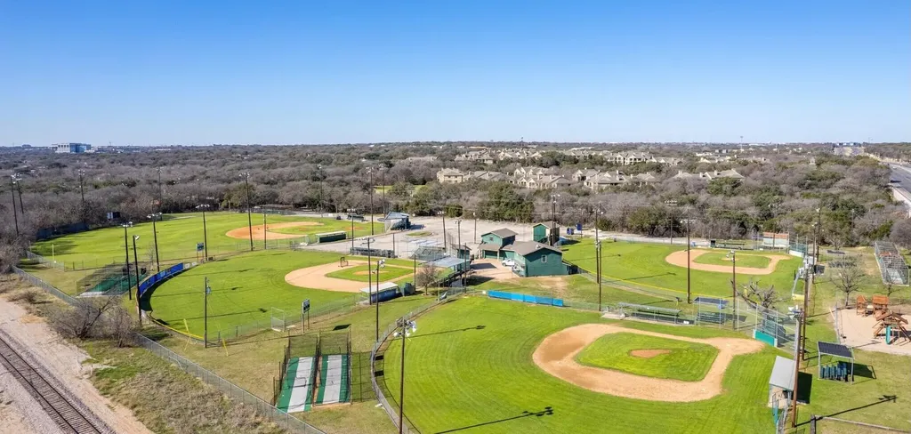 3907 Skipton Drive Austin TX 78727