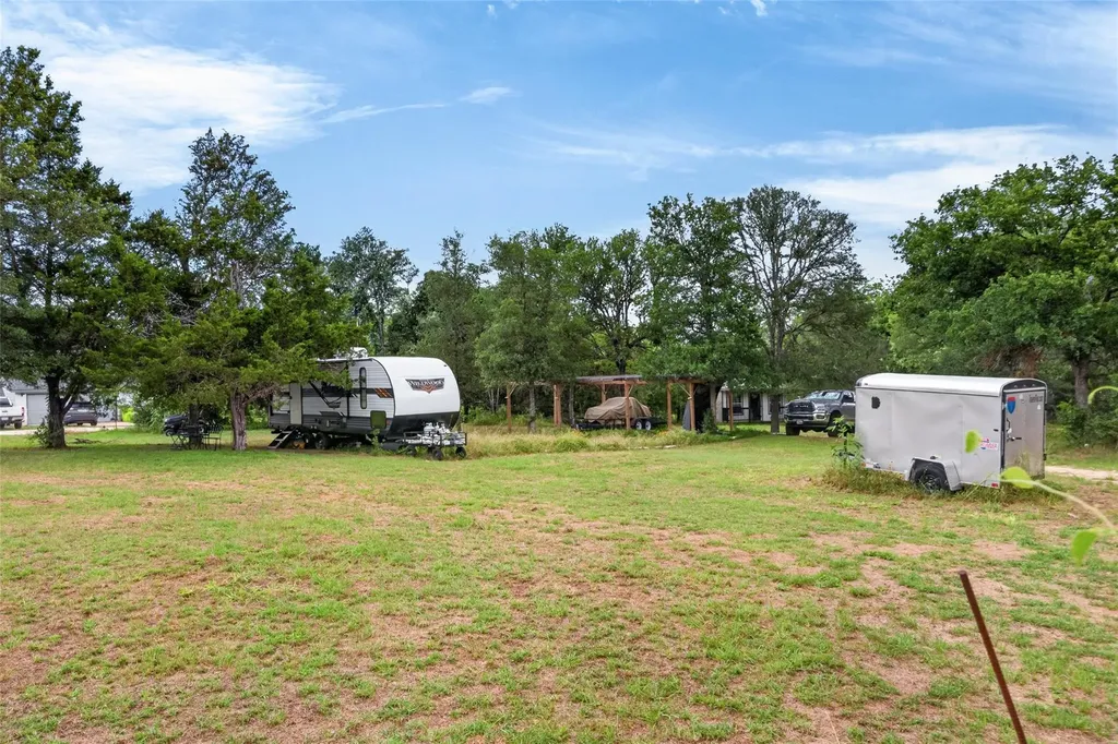 266 Beaver Road Elgin TX 78621