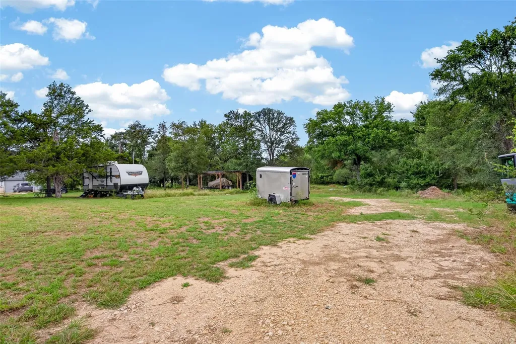 266 Beaver Road Elgin TX 78621