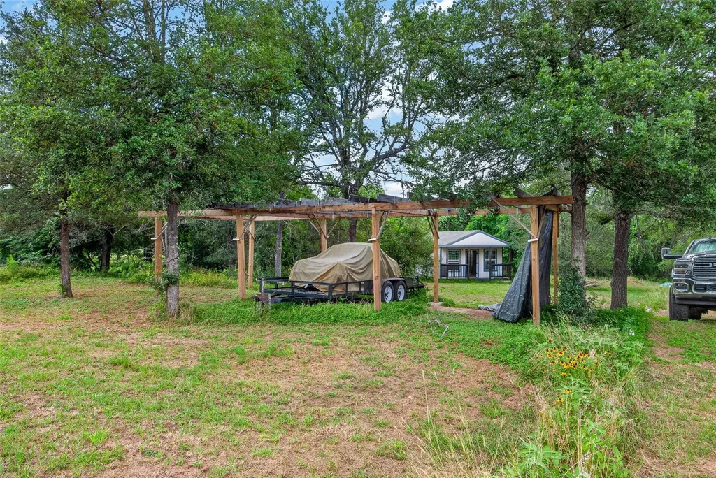 266 Beaver Road Elgin TX 78621