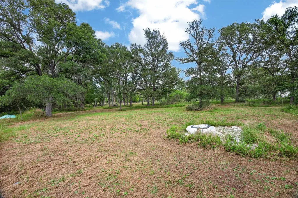 266 Beaver Road Elgin TX 78621