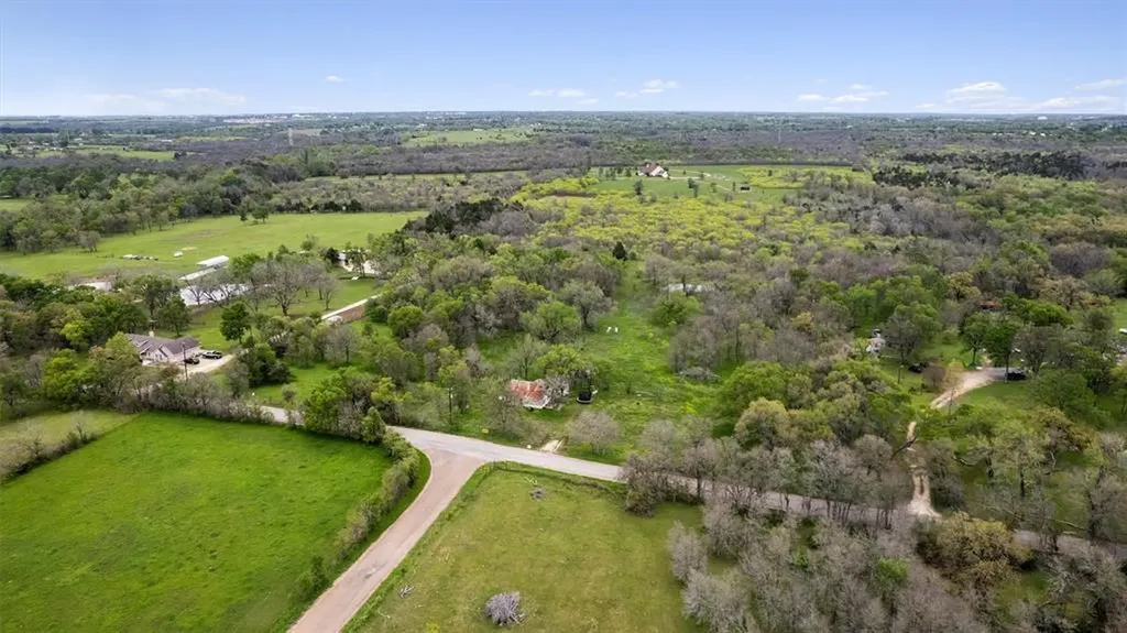 266 Beaver Road Elgin TX 78621