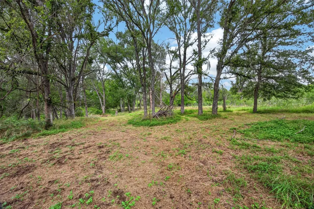 266 Beaver Road Elgin TX 78621