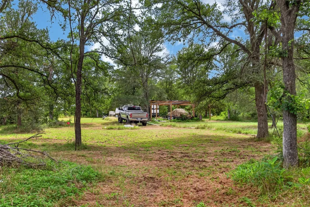 266 Beaver Road Elgin TX 78621
