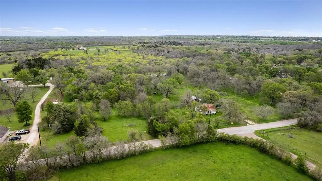 266 Beaver Road Elgin TX 78621